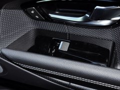 2014款 2.0T 5门圣诞限量版 5座