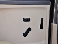 2014款 1.3L 标准型