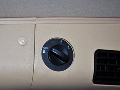 2014款 1.3L 标准型
