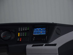 2013款 2.4L 手动 VIP商务舒适版