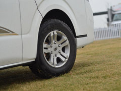 2013款 2.4L 手动 VIP商务舒适版