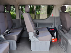 2013款 2.4L 手动 VIP商务舒适版