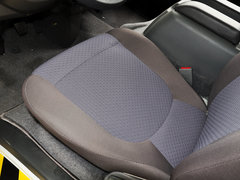 2013款 2.4L 手动 VIP商务舒适版