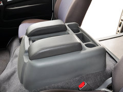 2013款 2.4L 手动 VIP商务舒适版