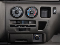 2013款 2.4L 手动 VIP商务舒适版