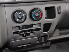 2013款 2.4L 手动 VIP商务舒适版