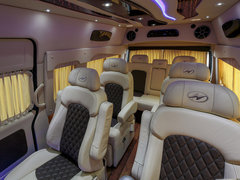 2013款 2.4L 手动 VIP商务豪华版
