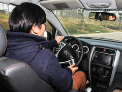 2014款 两厢 1.5L 自动 理想型