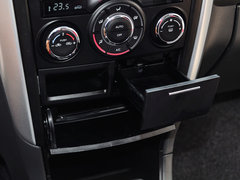 2014款 两厢 1.5L 自动 理想型