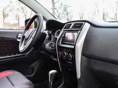 2014款 两厢 1.5L 自动 理想型