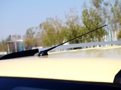 2014款 1.5L 手动 商务版 5座