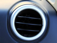 2014款 1.5L 手动 商务版 5座