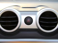 2014款 1.5L 手动 商务版 5座