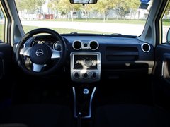 2014款 1.5L 手动 商务版 5座