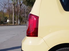 2014款 1.5L 手动 商务版 5座