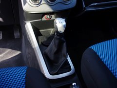 2014款 1.5L 手动 商务版 5座