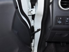 2014款 1.5L 手动 商务版 5座