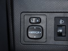 2014款 1.5L 手动 商务版 5座