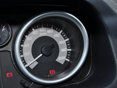 2014款 1.5L 手动 商务版 5座