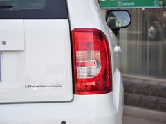 2014款 1.5L 手动 商务版 5座