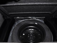 2014款 1.5L 手动 精英型 5座