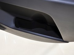 2014款 1.5L 手动 精英型 5座