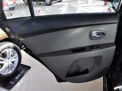 2014款 1.5L 手动 精英型 5座