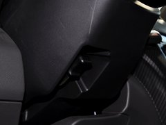 2014款 1.5L 手动 精英型 5座