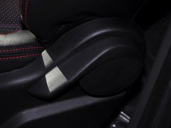 2014款 1.5L 手动 精英型 5座