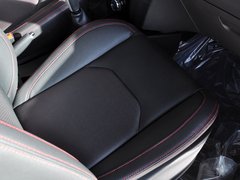 2014款 1.5L 手动 精英型 5座