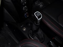 2014款 1.5L 手动 精英型 5座