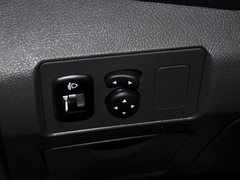 2014款 1.5L 手动 精英型 5座