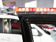 2014款 1.5L 手动 精英型 5座