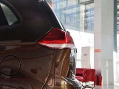 2014款 1.5L 手动 精英型 5座