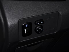 2014款 1.5L 手动 精英型 5座