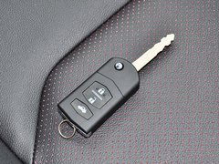 2014款 1.5L 手动 精英型 5座