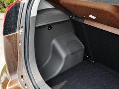 2014款 1.5L 手动 精英型 5座