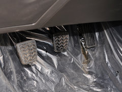 2014款 1.5L 手动 精英型 5座