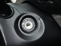 2014款 1.5L 手动 精英型 5座