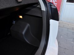 2014款 1.5L 手动 豪华型 5座