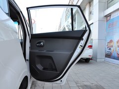 2014款 1.5L 手动 豪华型 5座