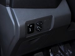 2014款 1.5L 手动 豪华型 5座