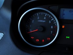 2014款 1.5L 手动 豪华型 5座
