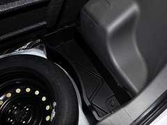2014款 1.5L 手动 豪华型 5座