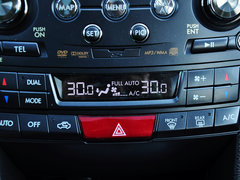 2014款 2.5i CVT 雅尚尊贵版 5座