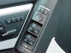 2014款 GLK260 2.0T 自动 4MATIC动感型 5座