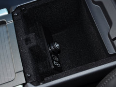 2014款 2.0T 5门 耀真版 5座