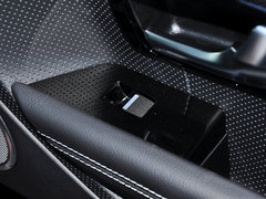 2014款 2.0T 5门 耀动版 5座