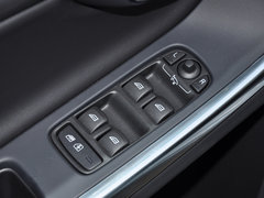 2014款 3.0T 自动 T6个性运动版
