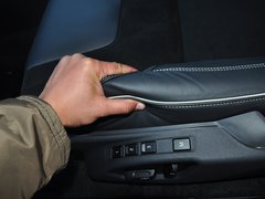 2014款 T5 2.0T DCT 个性运动版